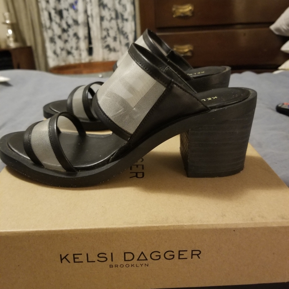 Kelsi Dagger fine mesh sandals